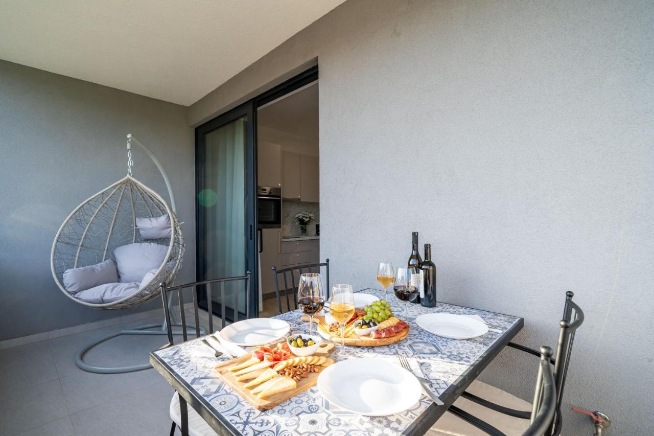 Olive Family House Apartment Mlini Bagian luar foto