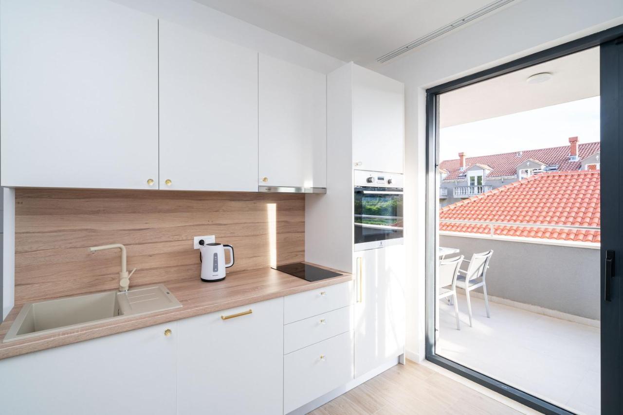 Olive Family House Apartment Mlini Bagian luar foto