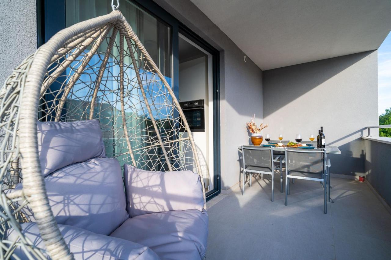 Olive Family House Apartment Mlini Bagian luar foto