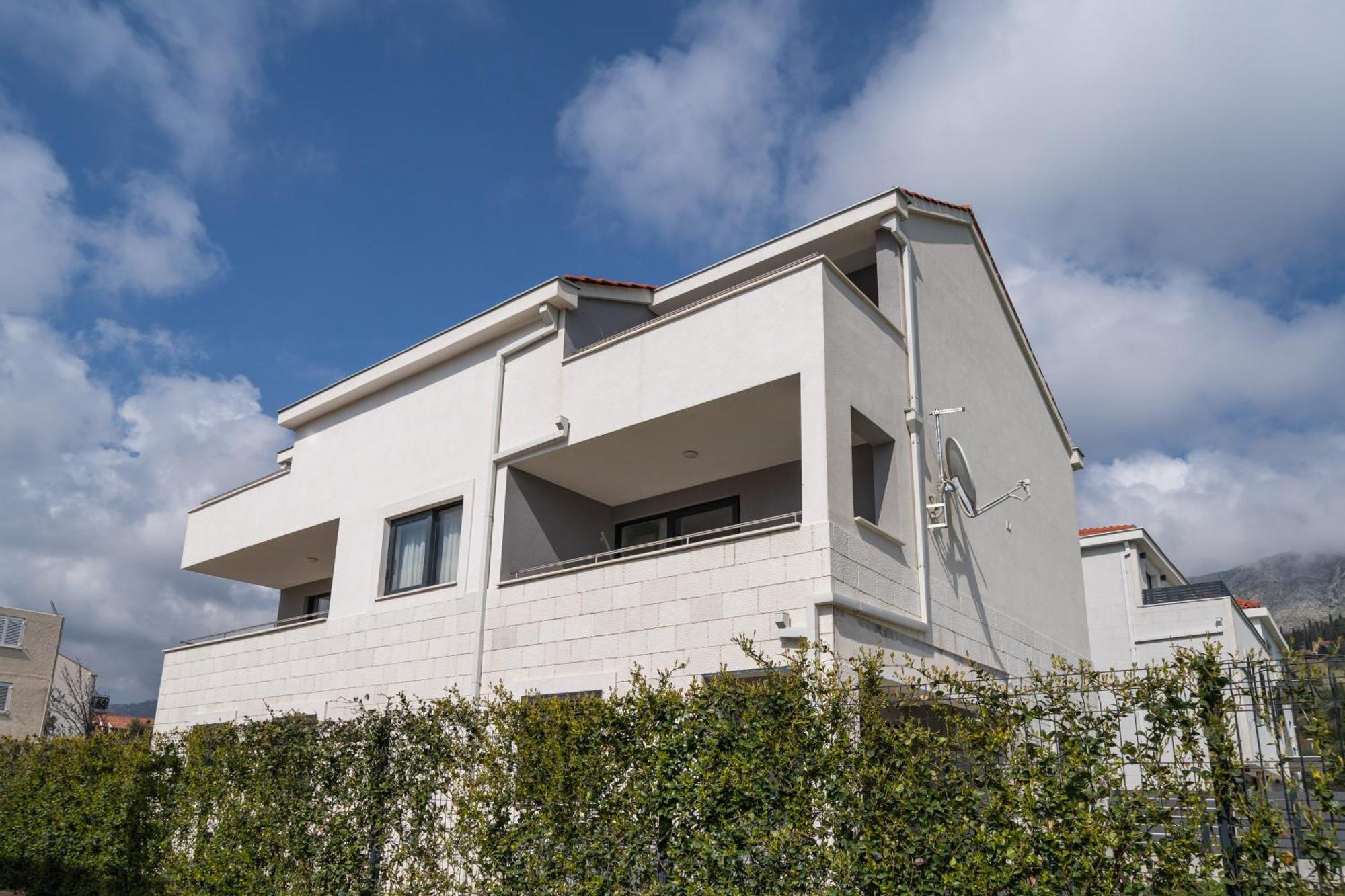 Olive Family House Apartment Mlini Bagian luar foto
